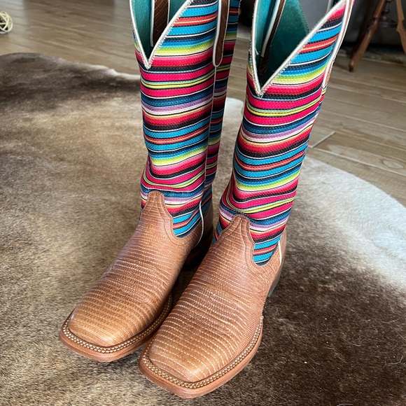 Ariat Shoes - COPY - Women’s Ariat Boots size 8.5